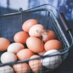 Brown eggs and White eggs